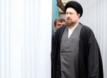 فایننشال تایمز:ورود سید حسن خمینی نامزد محبوب جوانان و اصلاح طلبان می تواند بازی را تغییر دهد فایننشال تایمز:ورود سید حسن خمینی نامزد محبوب جوانان و اصلاح طلبان می تواند بازی را تغییر دهد