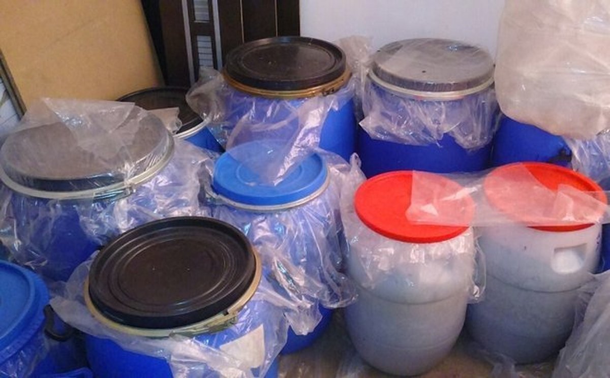 هرمزگان/ مشروب الکلی دستساز 19 نفر را روانه بیمارستان کرد هرمزگان/ مشروب الکلی دستساز 19 نفر را روانه بیمارستان کرد