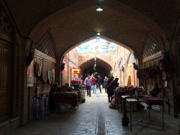 حضور شهرزاد کمالزده در یکی از مناطق قدیمی پایتخت + عکس شهرزاد کمالزده