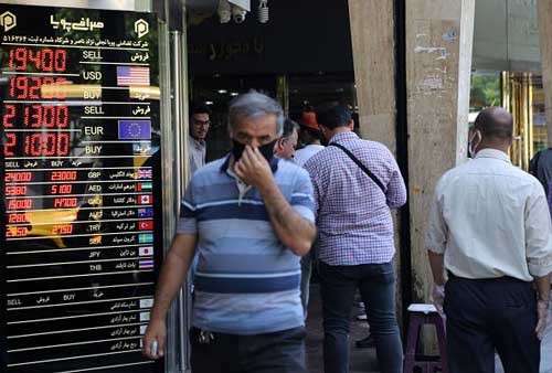 ریزش ناگهانی نرخ دلار؛ ارزپاشی یا مذاکره با آمریکا؟