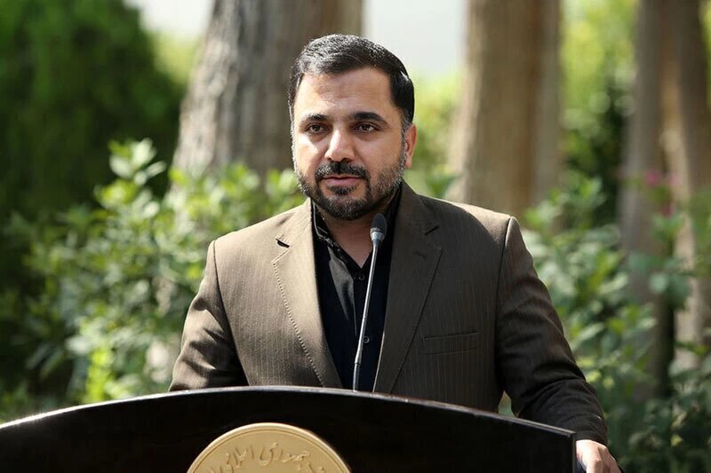 وزیر ارتباطات: من نگفتم در وزارتخانه اختیارات ندارم؛ گفتم در مورد فیلترینگ اختیار ندارم / دستور رئیس جمهور در مورد اینترنت کلی بود