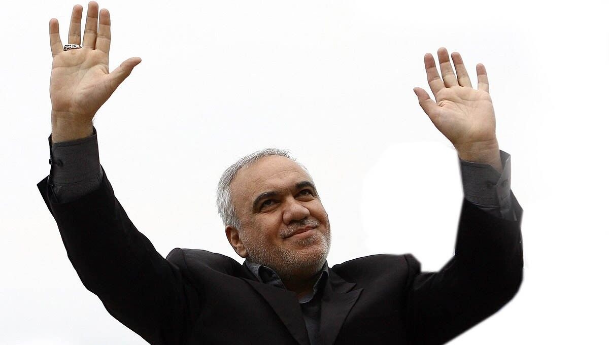 دفاع تمام قد یک استقلالی از سرمربی پیشین پرسپولیس