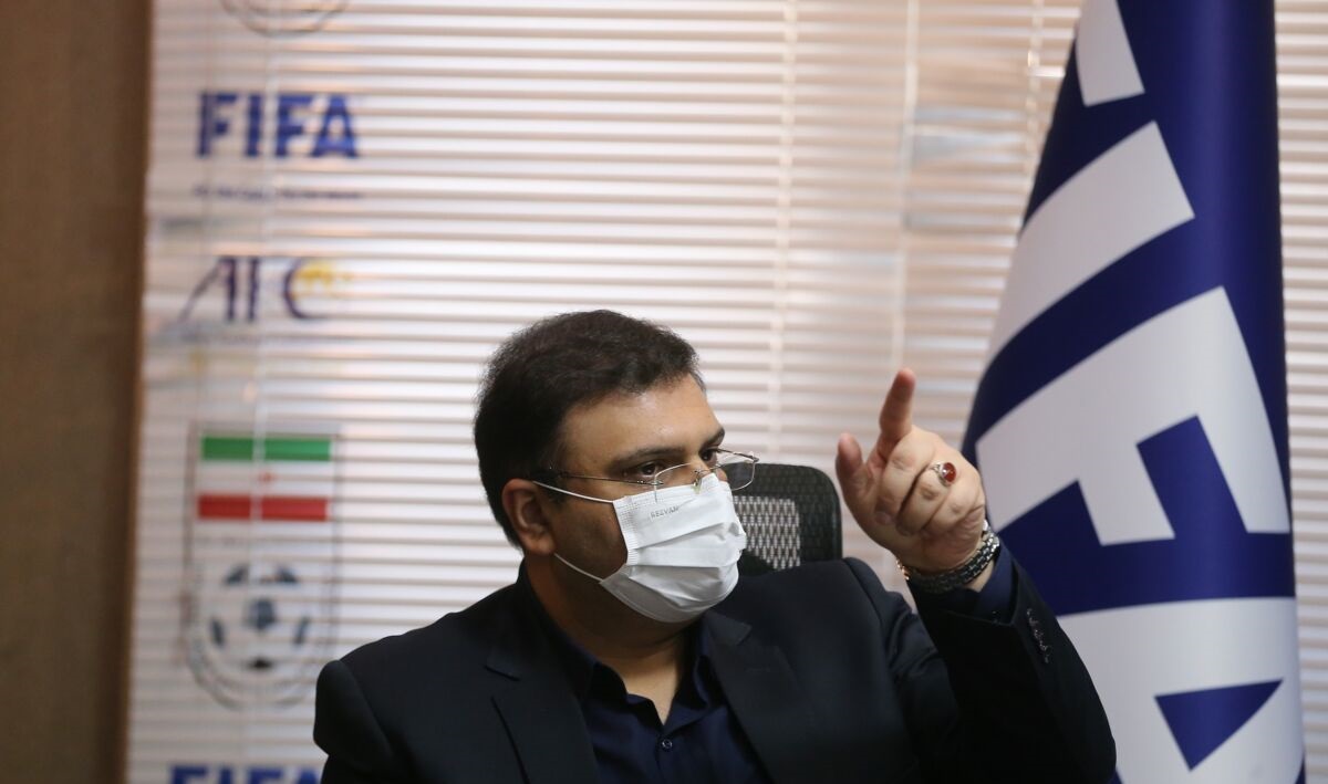 ماجرای حضور خداداد عزیزی به جای کریم باقری در تیم ملی