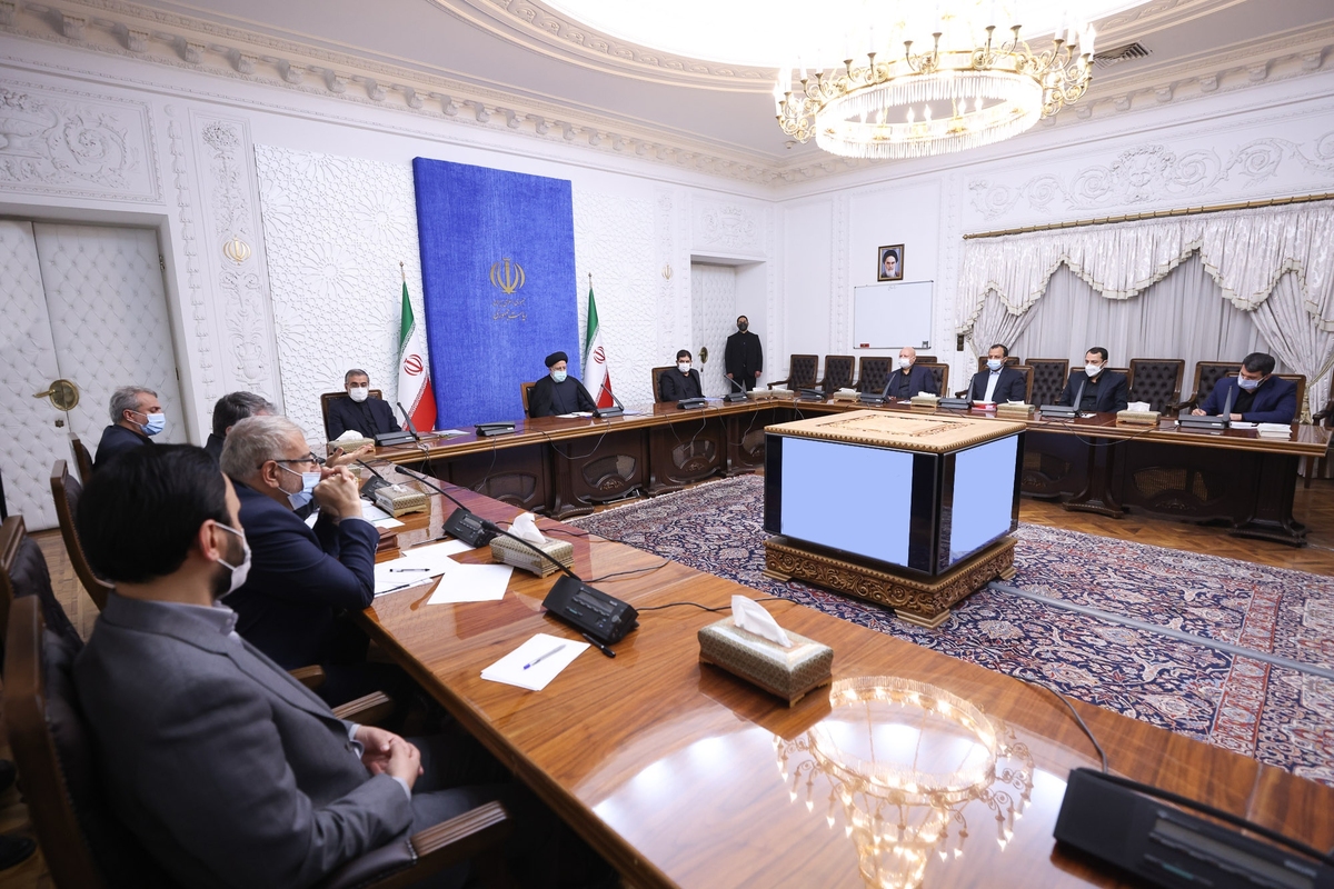 ستاد اقتصادی دولت: قیمت گندم و نان گران نمی‌شود/ دستور رئیسی برای بررسی دلایل افزایش قیمت برخی اقلام خوراکی