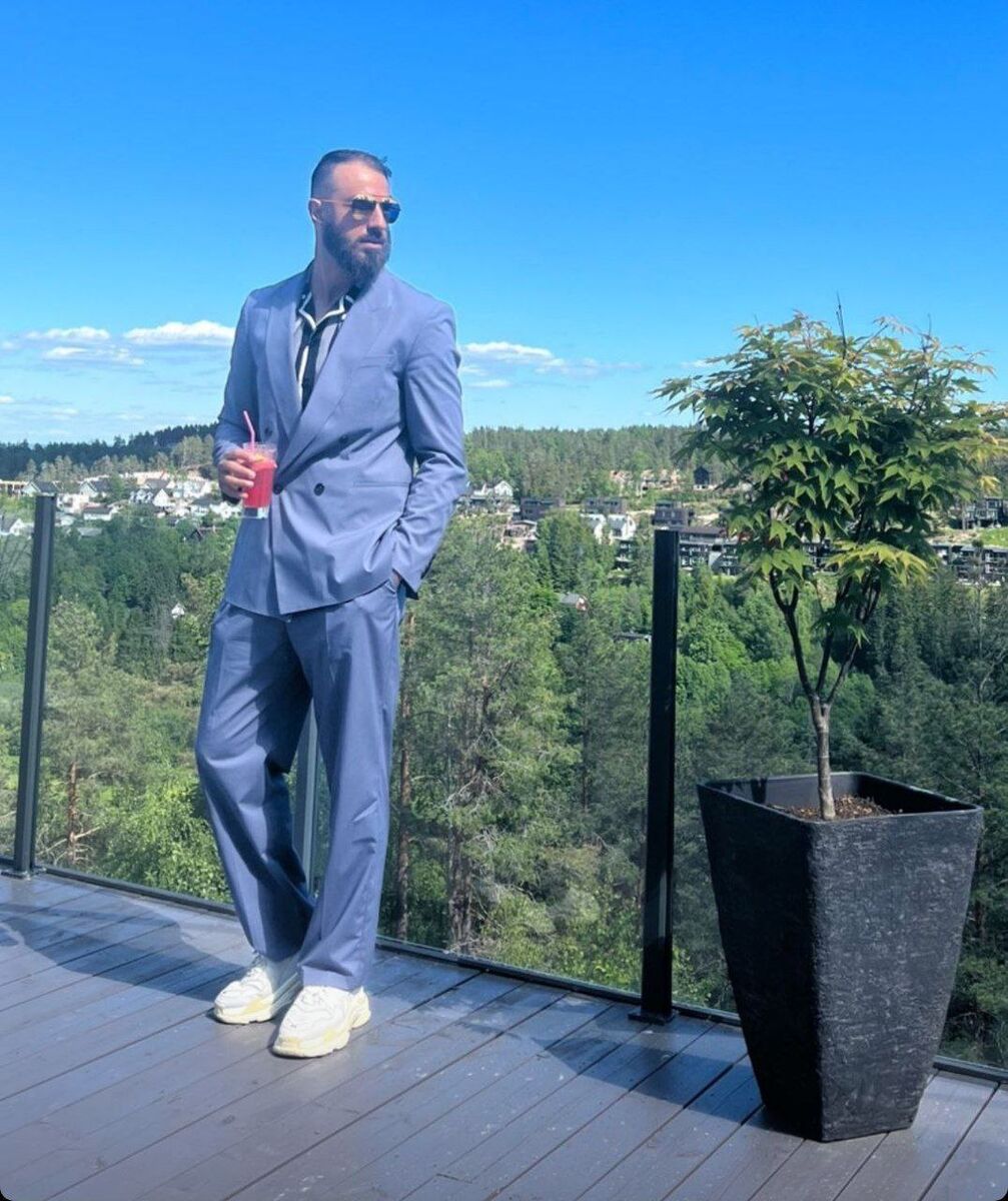 تیپ جدید ستاره پرسپولیسی که طرفدار استقلال شد! تیپ جدید ستاره پرسپولیسی که طرفدار استقلال شد!