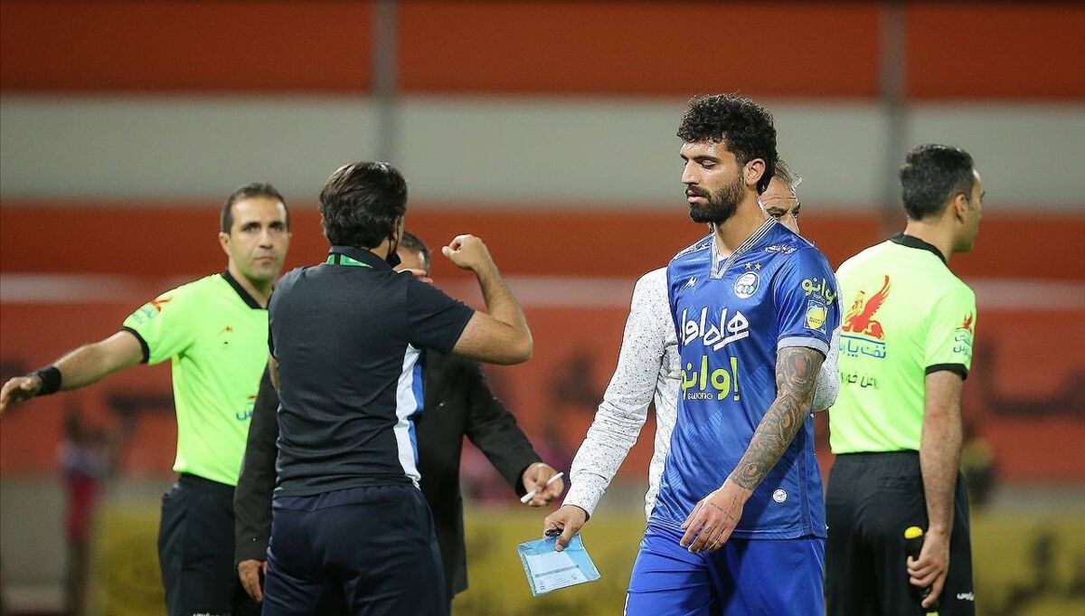 مدافع جنجالی استقلال در لیست خرید امیر قلعه نویی