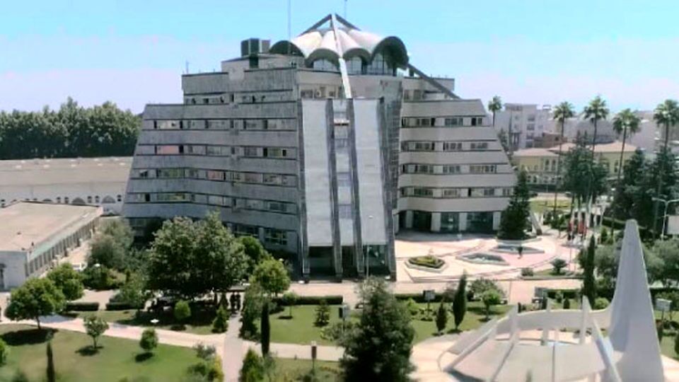 روزگار برزخی «نوشیروانی» روزگار برزخی «نوشیروانی»