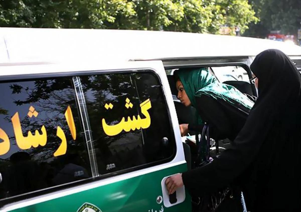 پیامک کشف حجاب دوباره به راه افتاد؟+عکس