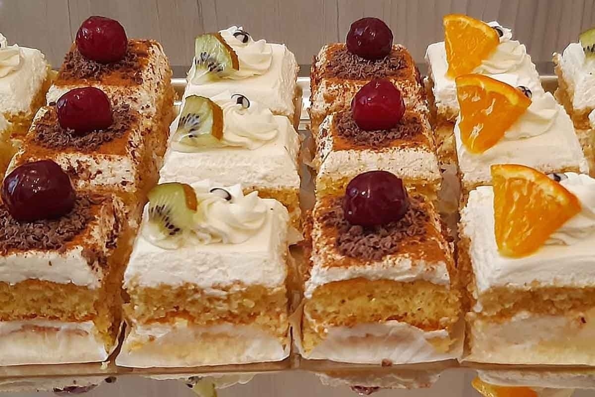 قیمت نجومی شیرینی و کیکهای سفارشی؛ ۲ کیلو کیک ۹۰۰ هزار تومان! قیمت نجومی شیرینی و کیکهای سفارشی؛ ۲ کیلو کیک ۹۰۰ هزار تومان!