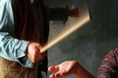 تنبیه وحشیانه دانش‌آموز ‌ابتدایی توسط آقای مدیر