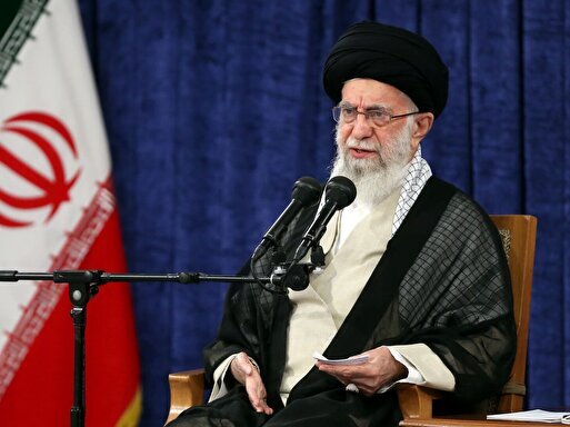 رهبر انقلاب:دولت‌های مسلمان، حرف غربی‌ها را تکرار نکنند/آمریکا جنایت غزه را مدیریت می کند