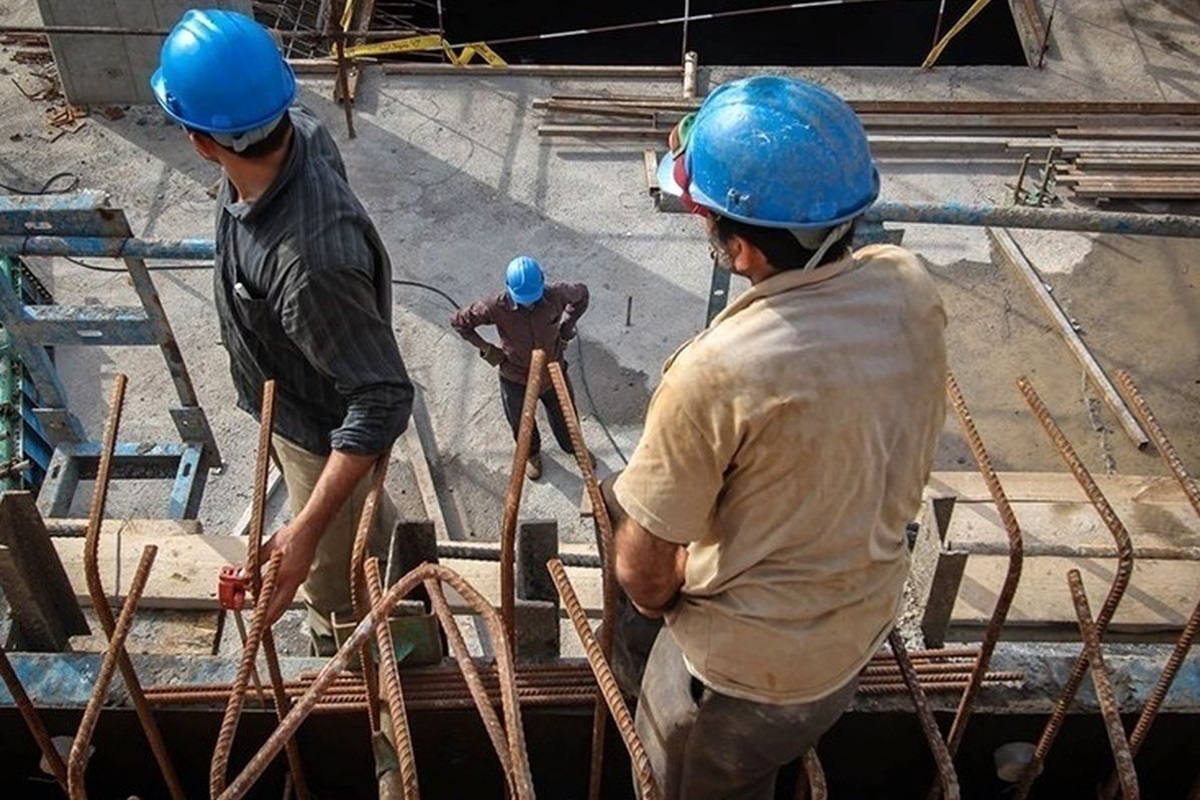 مبلغ عیدی کارمندان، کارگران و بازنشستگان ۱۴۰۳ اعلام شد+ جدول مبلغ عیدی کارمندان، کارگران و بازنشستگان ۱۴۰۳ اعلام شد+ جدول