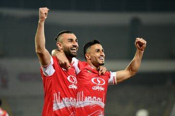 پرسپولیس رونالدویی به صدر جدول رسید پرسپولیس رونالدویی به صدر جدول رسید