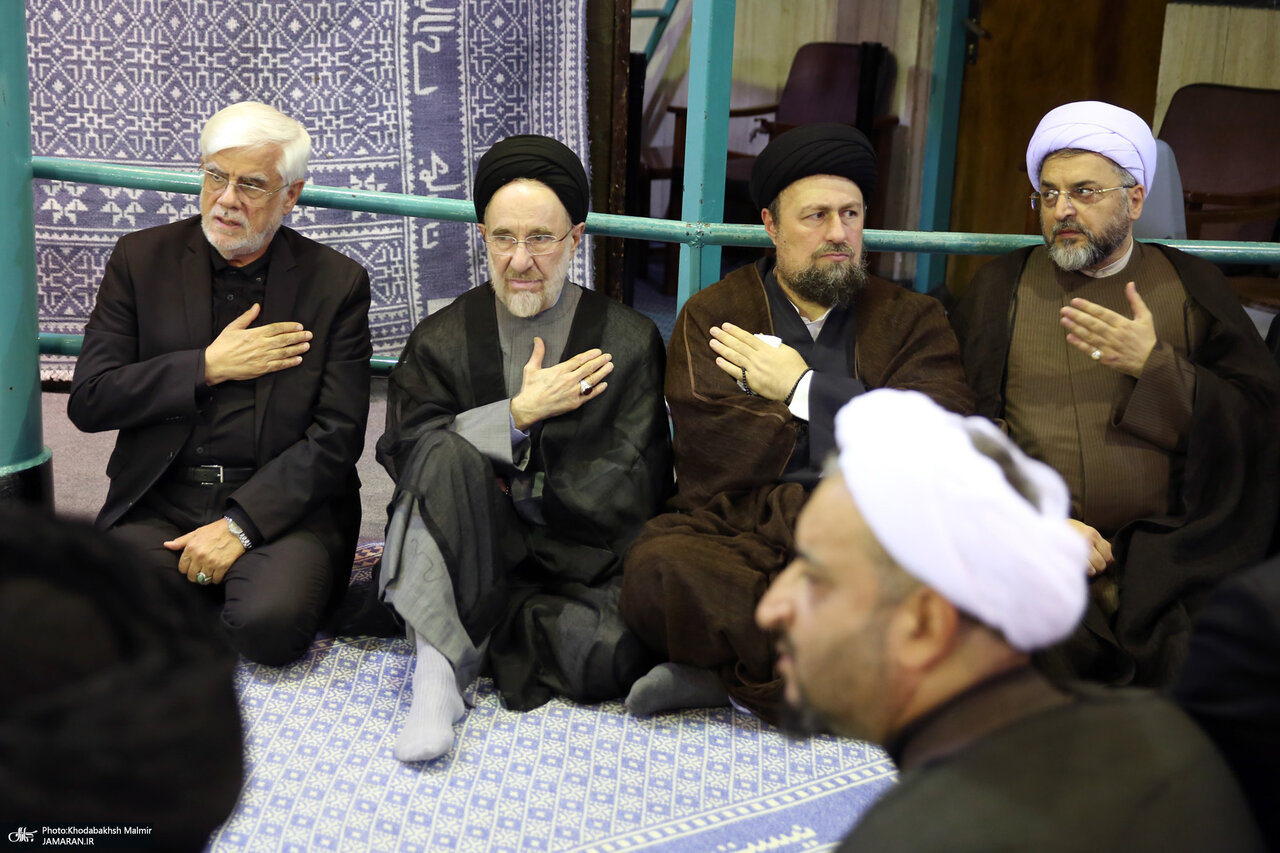 تصاویری از همنشینی عارف و خاتمی در یک مراسم