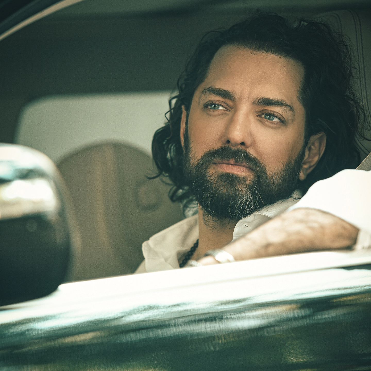 بازیگر فیلم سنتوری روز به روز جذابتر میشود