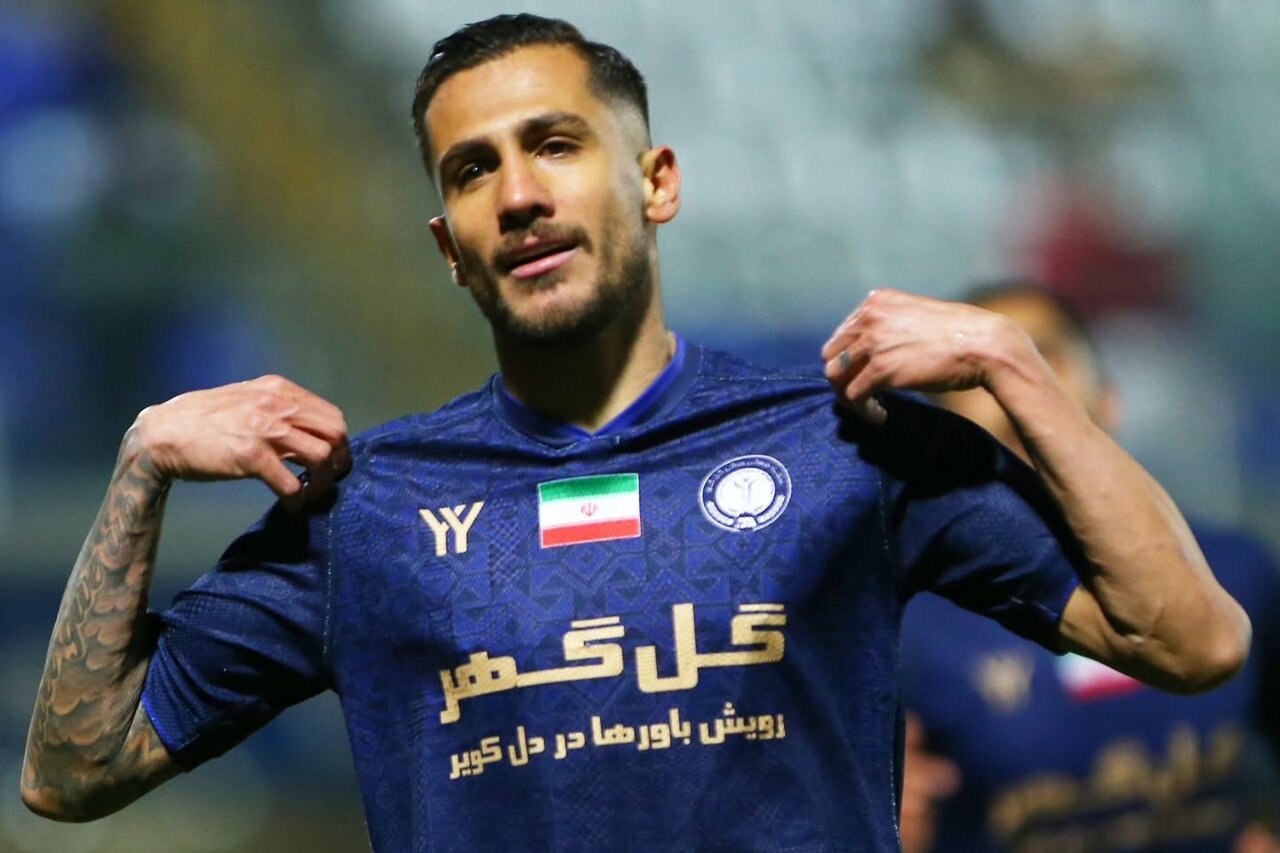 از استقلالی‌ها دلخور شدم ولی فوتبال حرفه‌ای همین است؛ مدیون مادرم هستم و گل‌هایم را به او تقدیم می‌کنم