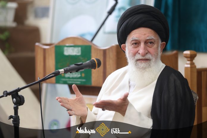 آیت‌الله علوی بروجردی: اظهار نظر نسنجیده «معیشت مردم» و «اعتماد عمومی» را دچار بحران می کند/ گفتار بی عمل «اعتماد مردم به دین» را متزلزل خواهد کرد