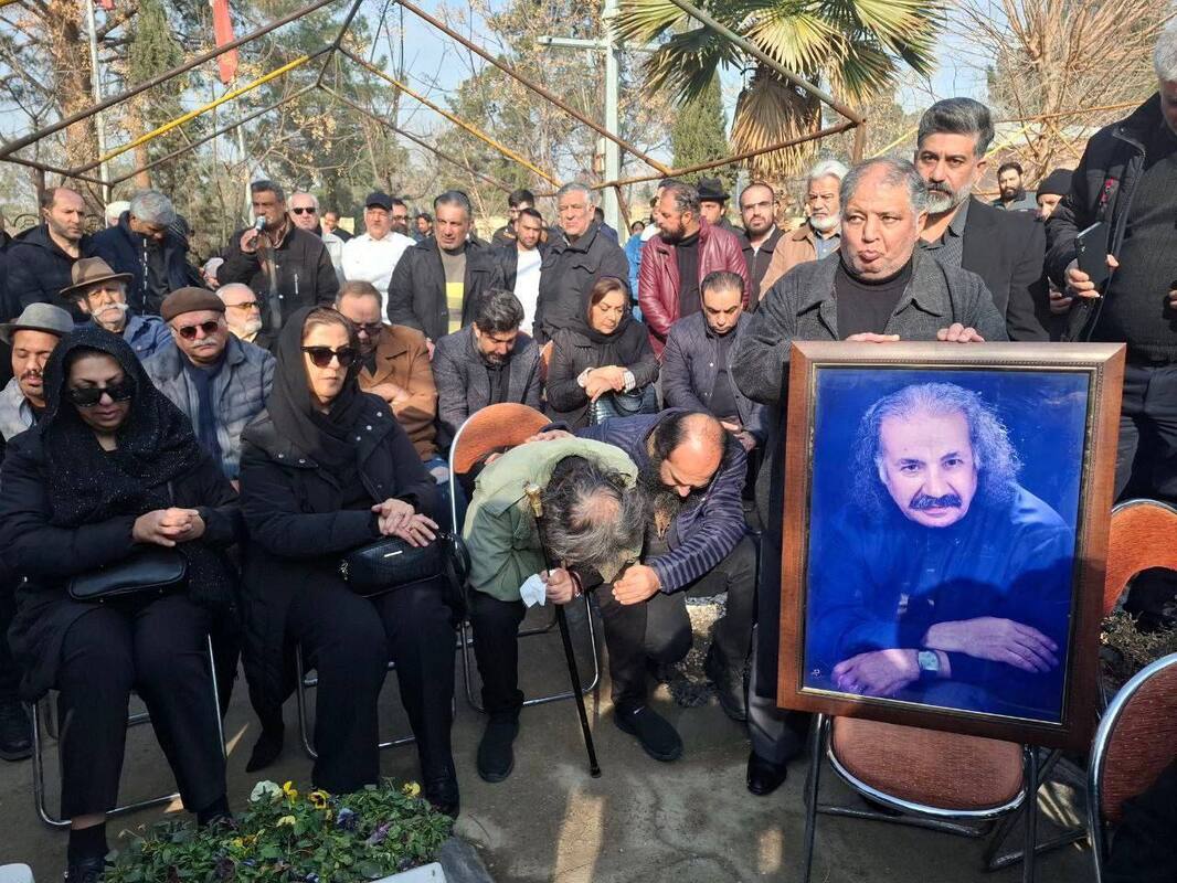 مراسم خاکسپاری سعید پیردوست در قطعه هنرمندان