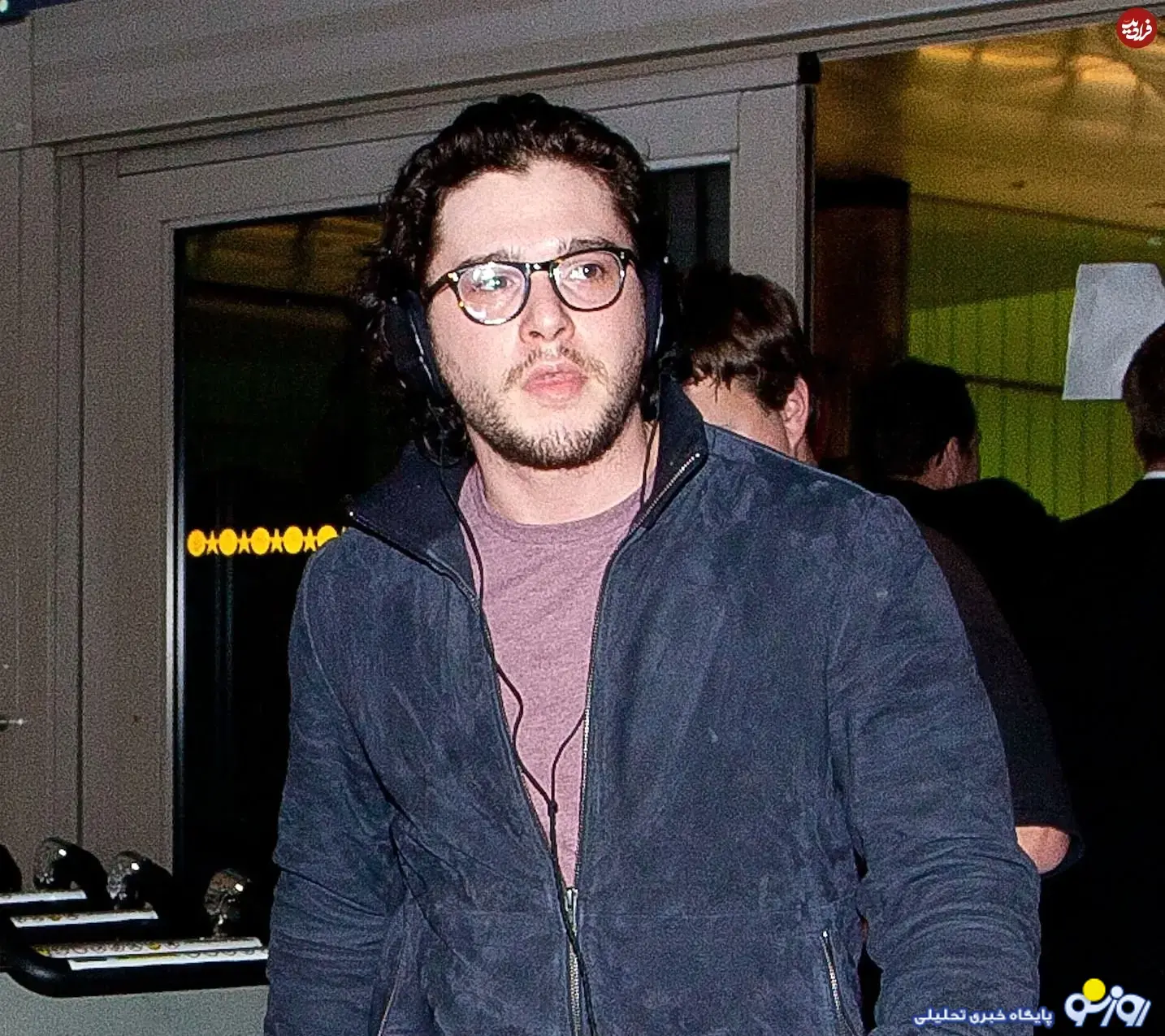 کیت هرینگتون در فرودگاه لس آنجلس کیت هرینگتون در فرودگاه لس آنجلس