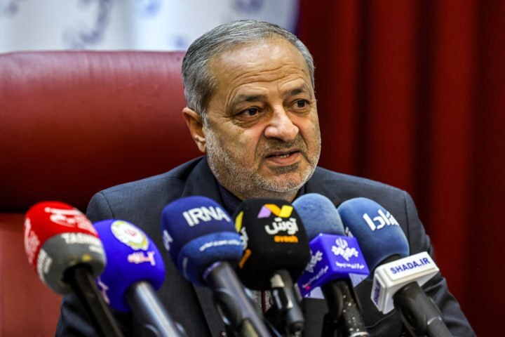 وزیر آموزش و پرورش: با توجه به کمبودها، درخواست اخذ مجوز برای استخدام ۷۴ هزار نیروی جدید را اعلام کردهایم که توافق نسبی با آن صورت گرفته/ جهت جبران عقبماندگیها و آموزش کامل دروس، احتمالا برگزاری کلاسهای جبرانی را در پنجشنبهها و بعد از ظهرها داشته باشیم وزیر آموزش و پرورش: با توجه به کمبودها، درخواست اخذ مجوز برای استخدام ۷۴ هزار نیروی جدید را اعلام کردهایم که توافق نسبی با آن صورت گرفته/ جهت جبران عقبماندگیها و آموزش کامل دروس، احتمالا برگزاری کلاسهای جبرانی را در پنجشنبهها و بعد از ظهرها داشته باشیم