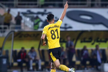 ستاره سپاهان از پرسپولیس پیش پرداخت گرفت ستاره سپاهان از پرسپولیس پیش پرداخت گرفت