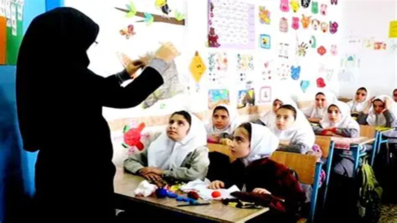 معلمان حق التدریسی در انتظار تبدیل وضعیت