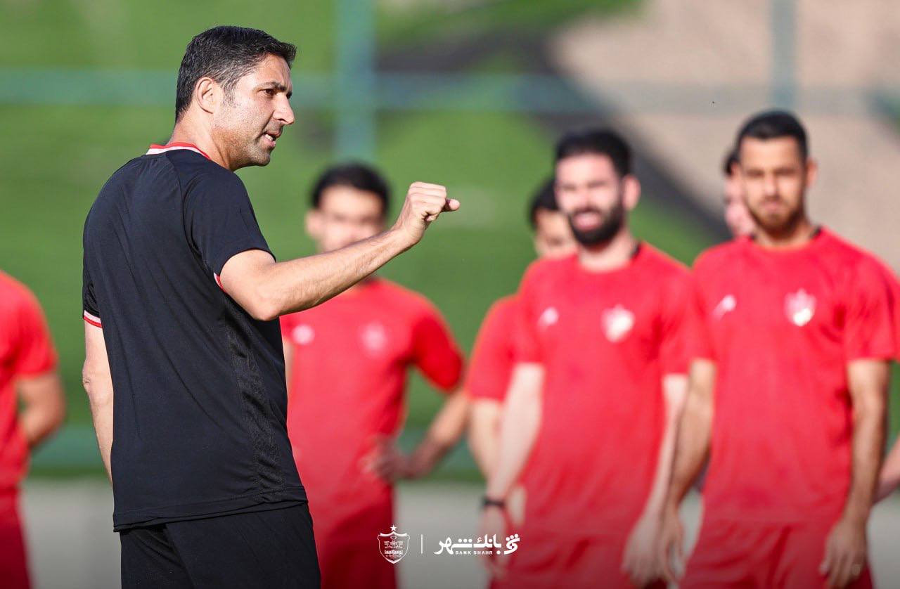 وحید هاشمیان: پرسپولیس در چند پست به بازیکن نیاز دارد؛ در آسیا هم قهرمانی می‌خواهیم