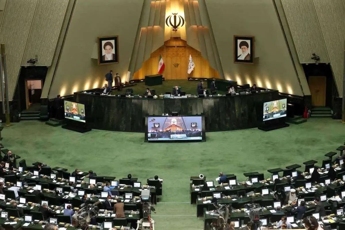 طرح تعلیق همکاری‌های ایران با آژانس در مجلس تصویب شد