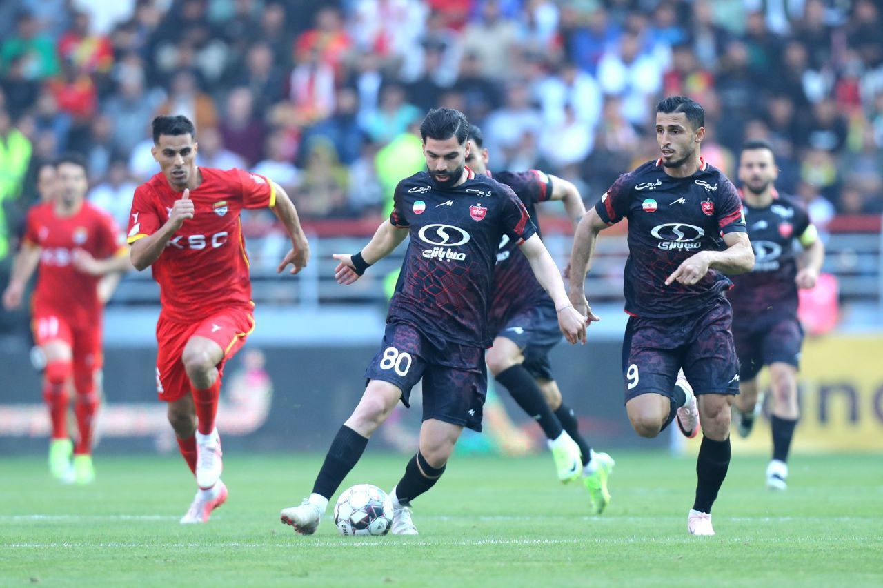 سعید مهری هافبک پرسپولیس تهران - علی علیپور مهاجم پرسپولیس - علی نعمتی مدافع فولاد خوزستان - لیگ برتر ایران