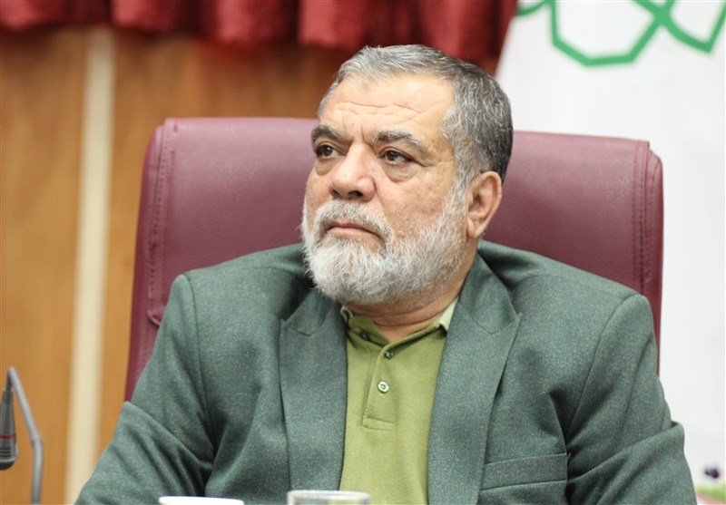 وام ۱۰ میلیونی در شأن معلمان نیست/جذب نیروی خدماتی مدارس انجام شود