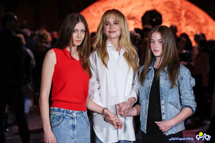 نیکول کیدمن بعد از جدایی به همراه دخترانش در پاریس نیکول کیدمن بعد از جدایی به همراه دخترانش در پاریس