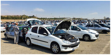 شتاب تغییر قیمت خودرو تند شد/ آخرین قیمت پژو، سمند، کوییک، شاهین و تارا + جدول شتاب تغییر قیمت خودرو تند شد/ آخرین قیمت پژو، سمند، کوییک، شاهین و تارا + جدول