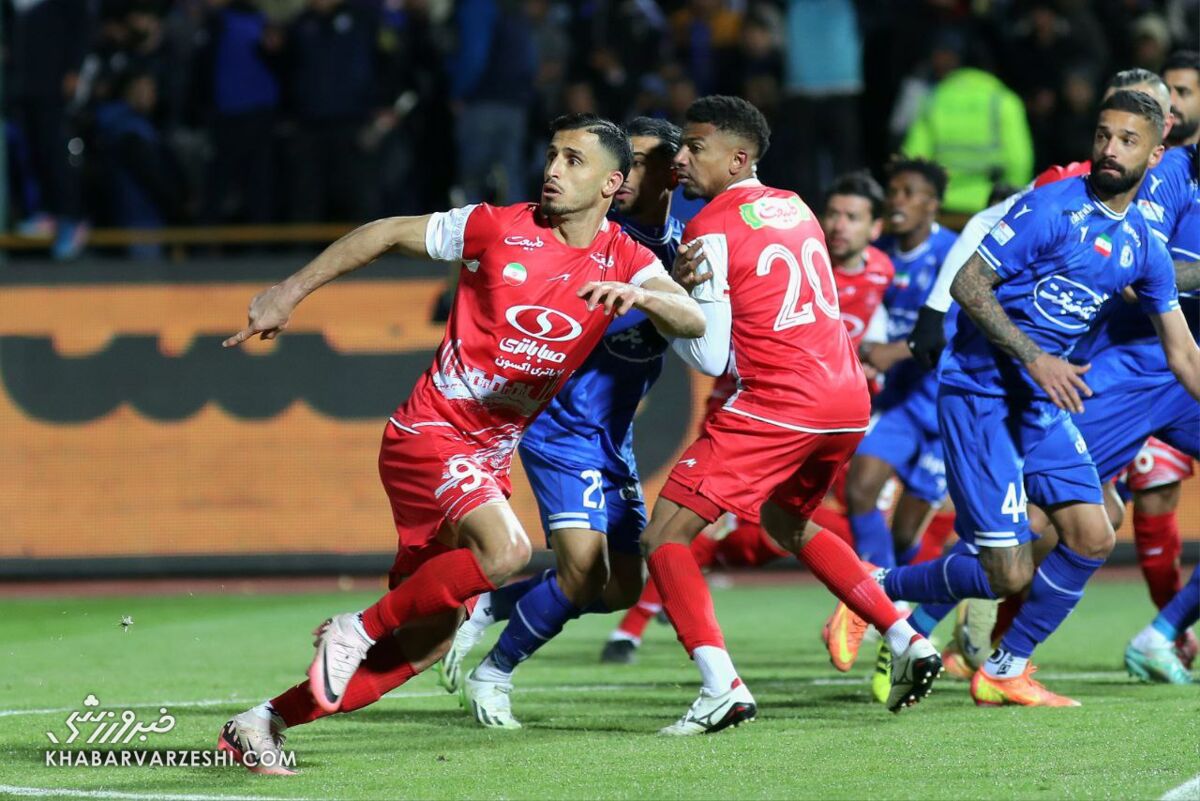 شیراز نظر پرسپولیس را جلب کرد/ دربی در ورزشگاه پارس برگزار میشود؟ شیراز نظر پرسپولیس را جلب کرد/ دربی در ورزشگاه پارس برگزار میشود؟