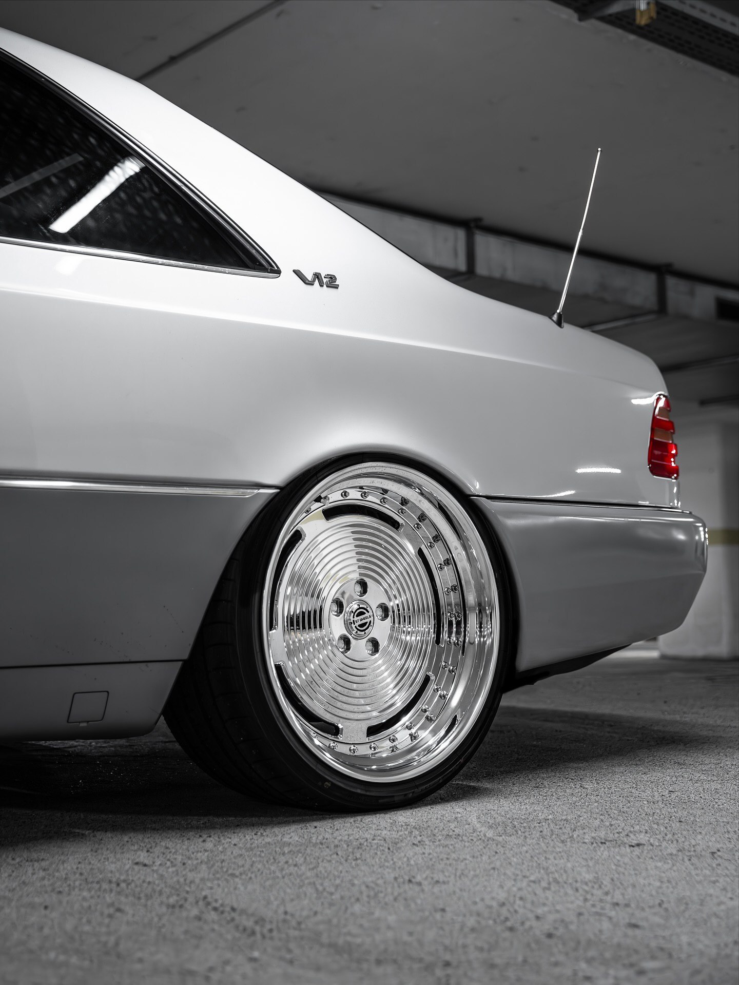 تصاویری از مرسدس بنز S600 کوپه مجهز به موتور V12