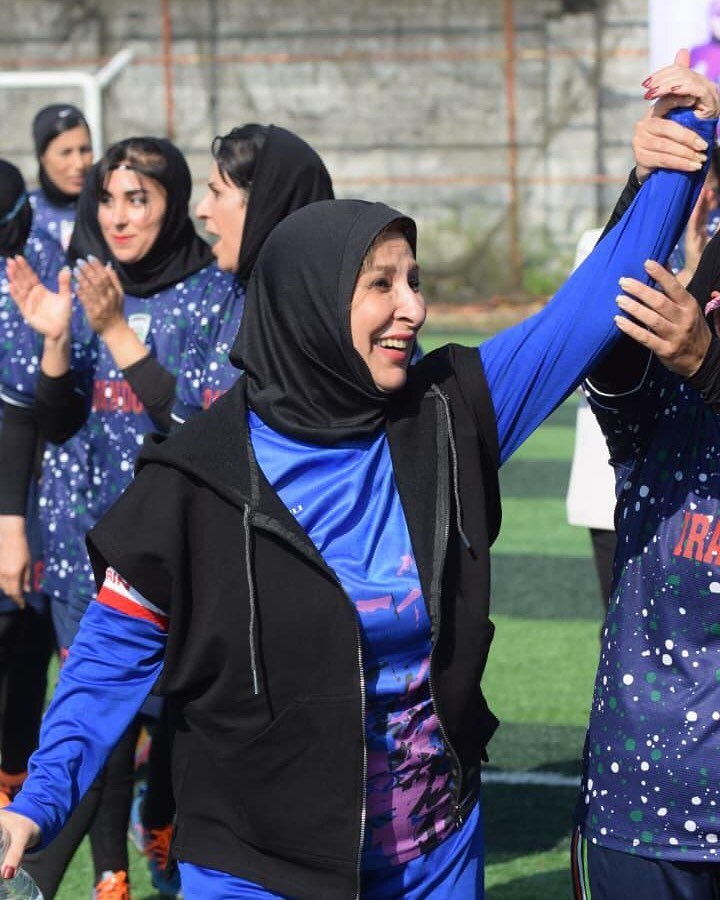 کاپیتانی مرجانه گلچین