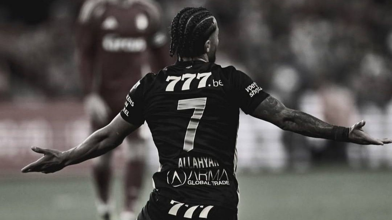 استقلال مذاکره‌ای با لژیونر معروف نداشته است