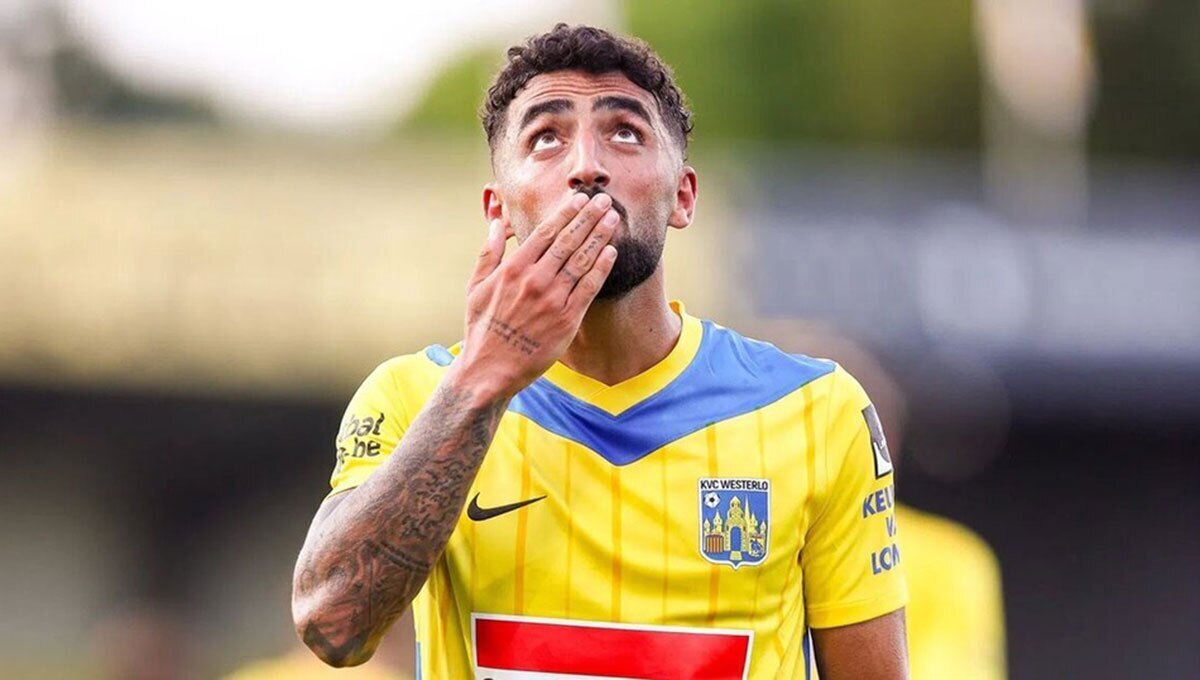 اللهیار صیادمنش بازیکن فوتبال