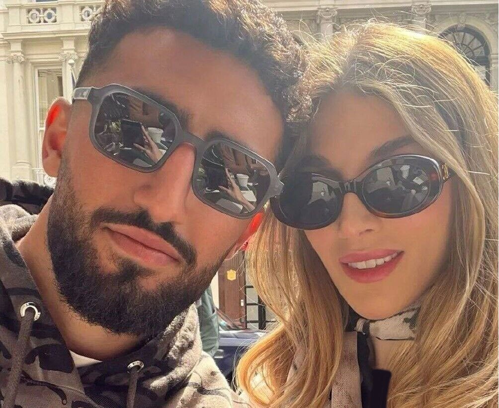 اللهیار صیادمنش و همسرش