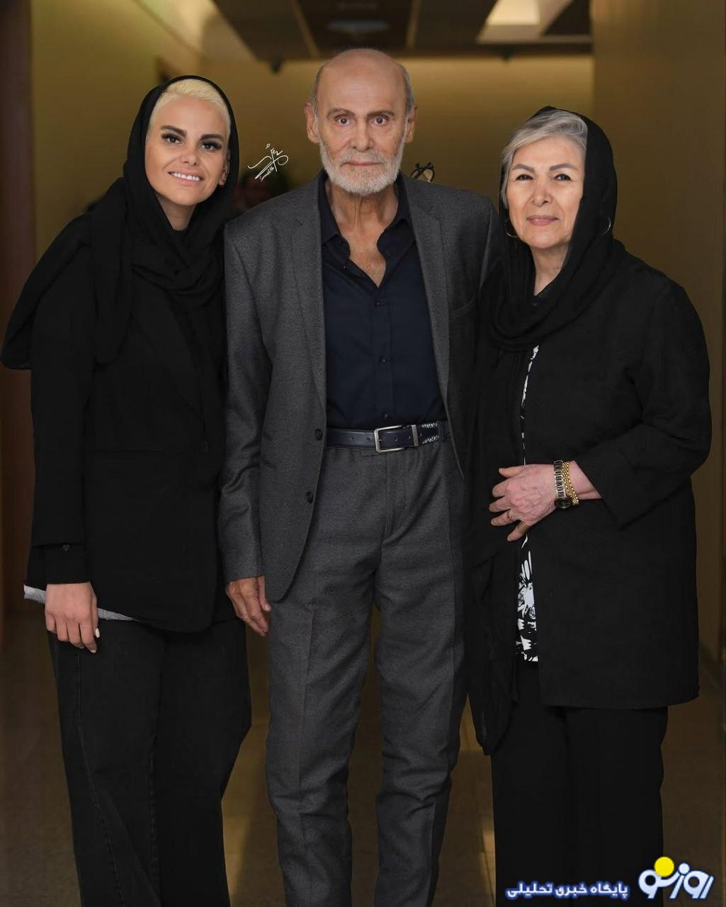 جمشید هاشمپور به همراه همسر و دخترش جمشید هاشمپور به همراه همسر و دخترش