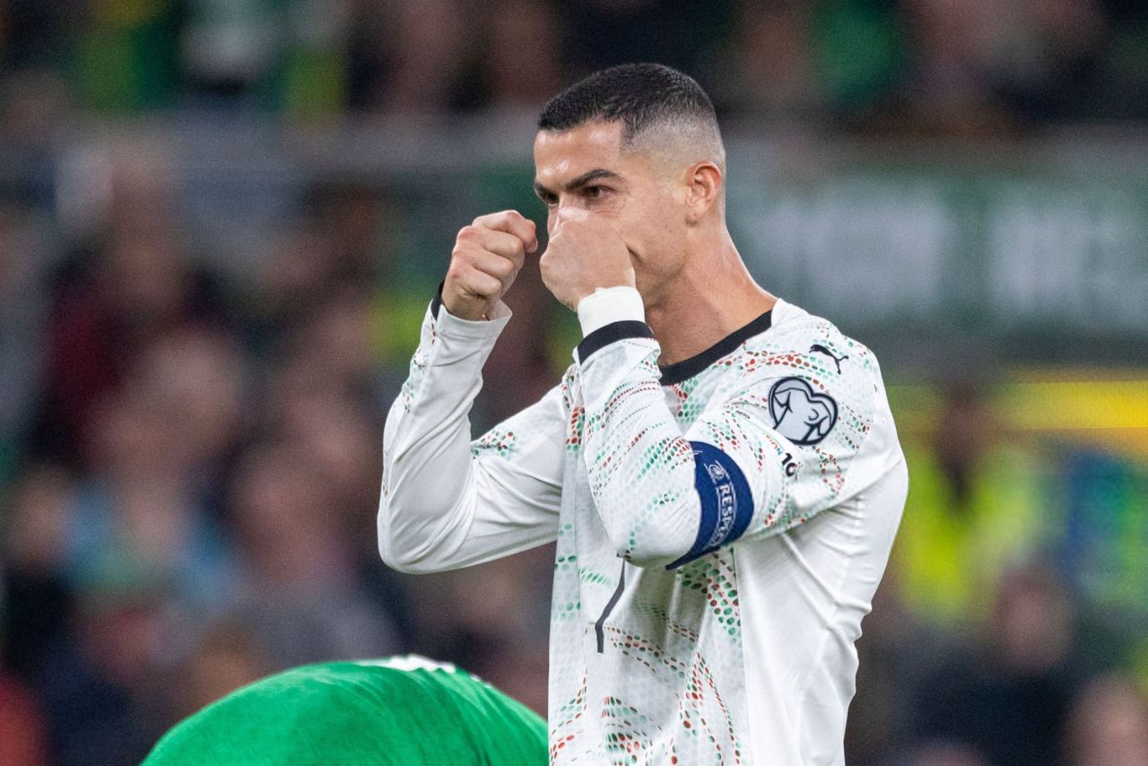 انتقاد شدید در پرتغال از رفتار کریستیانو رونالدو؛ باید خجالت بکشی! انتقاد شدید در پرتغال از رفتار کریستیانو رونالدو؛ باید خجالت بکشی!