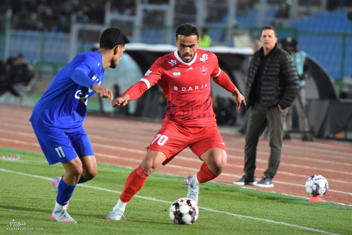 تمدید یا فروش؛ برنامه پرسپولیس برای اوستون اورونوف چیست؟ تمدید یا فروش؛ برنامه پرسپولیس برای اوستون اورونوف چیست؟