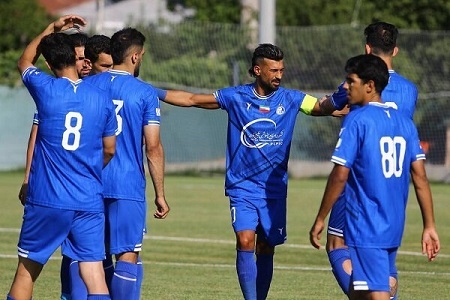 درخشش ستاره استقلال باعث انتقاد به قلعه نوعی شد!