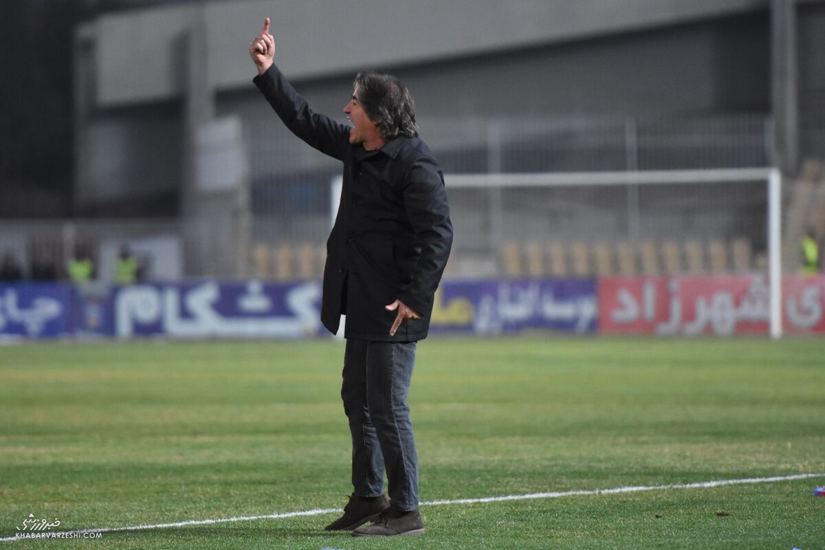 ساپینتو: همیشه اینطوری بازی کنند صدر جدول هستند/ امیدوارم بازیکنان استقلال درس عبرت گرفته باشند