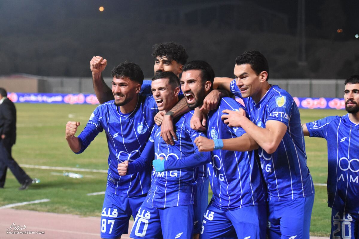 فریم به فریم با حرکات عجیب یاسر آسانی/ گریه جنجالی مهاجم استقلال +عکس فریم به فریم با حرکات عجیب یاسر آسانی/ گریه جنجالی مهاجم استقلال +عکس