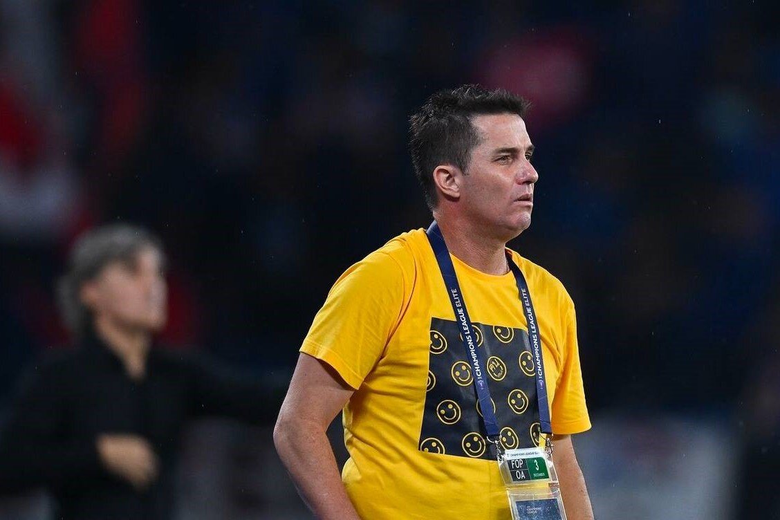 آنالیزور جدید در راه پرسپولیس؛ تکلیف مهرداد خانبان چه می‌شود؟