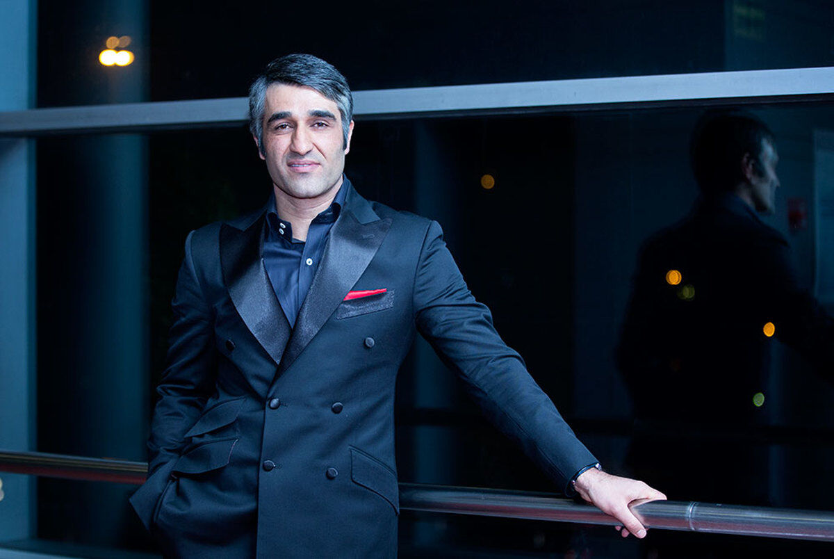 سکوت پژمان جمشیدی شکست: قسم به خاک مادرم دروغ است؛ برای دستبوسی پدرم از کشور خارج شدم سکوت پژمان جمشیدی شکست: قسم به خاک مادرم دروغ است؛ برای دستبوسی پدرم از کشور خارج شدم