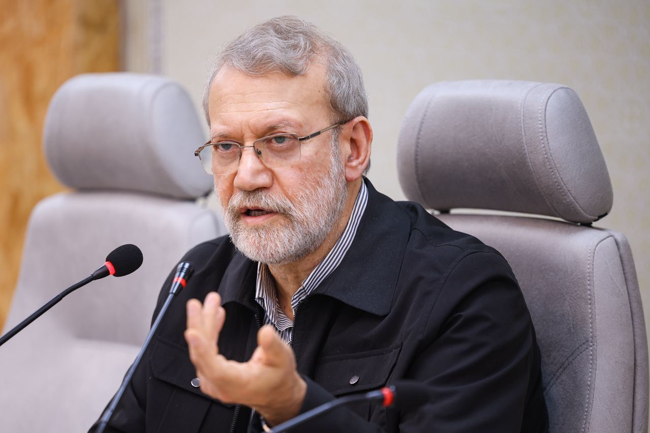 لاریجانی: برخی از زعمای سیاسی هنوز حساسیت موقعیت فعلی را درک نکردهاند؛ به محض رخ دادن یک حادثه راحت به جان هم میفتند و فضای کشور را به هم میریزند / خداوند گذشت را برای همین روزها گذاشته لاریجانی: برخی از زعمای سیاسی هنوز حساسیت موقعیت فعلی را درک نکردهاند؛ به محض رخ دادن یک حادثه راحت به جان هم میفتند و فضای کشور را به هم میریزند / خداوند گذشت را برای همین روزها گذاشته