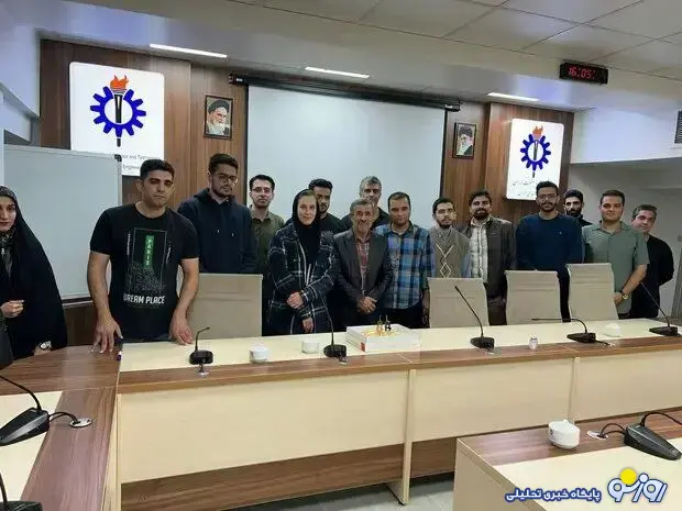 جشن تولد ۶۸ سالگی احمدی‌نژاد