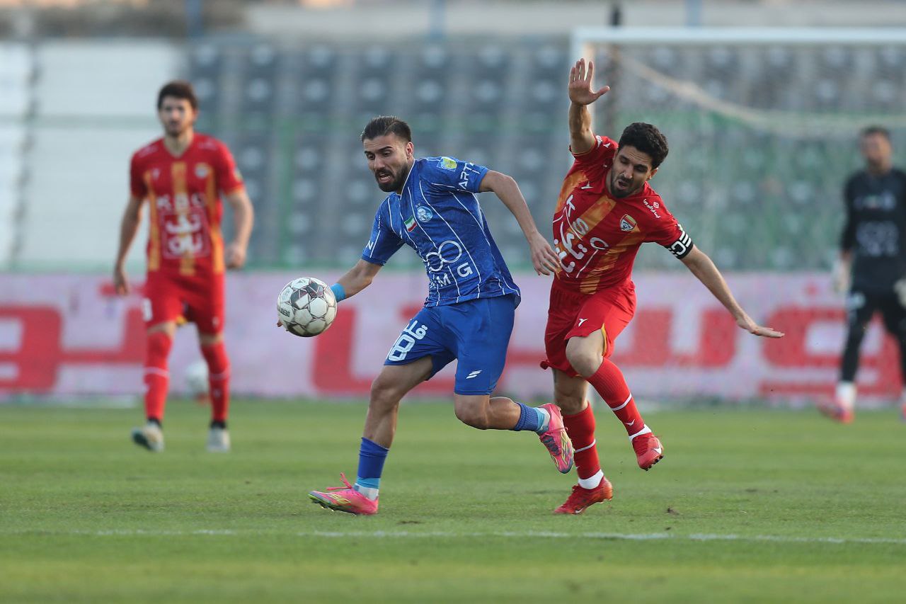 مهران احمدی بازی استقلال مقابل ملوان را از دست داد مهران احمدی بازی استقلال مقابل ملوان را از دست داد