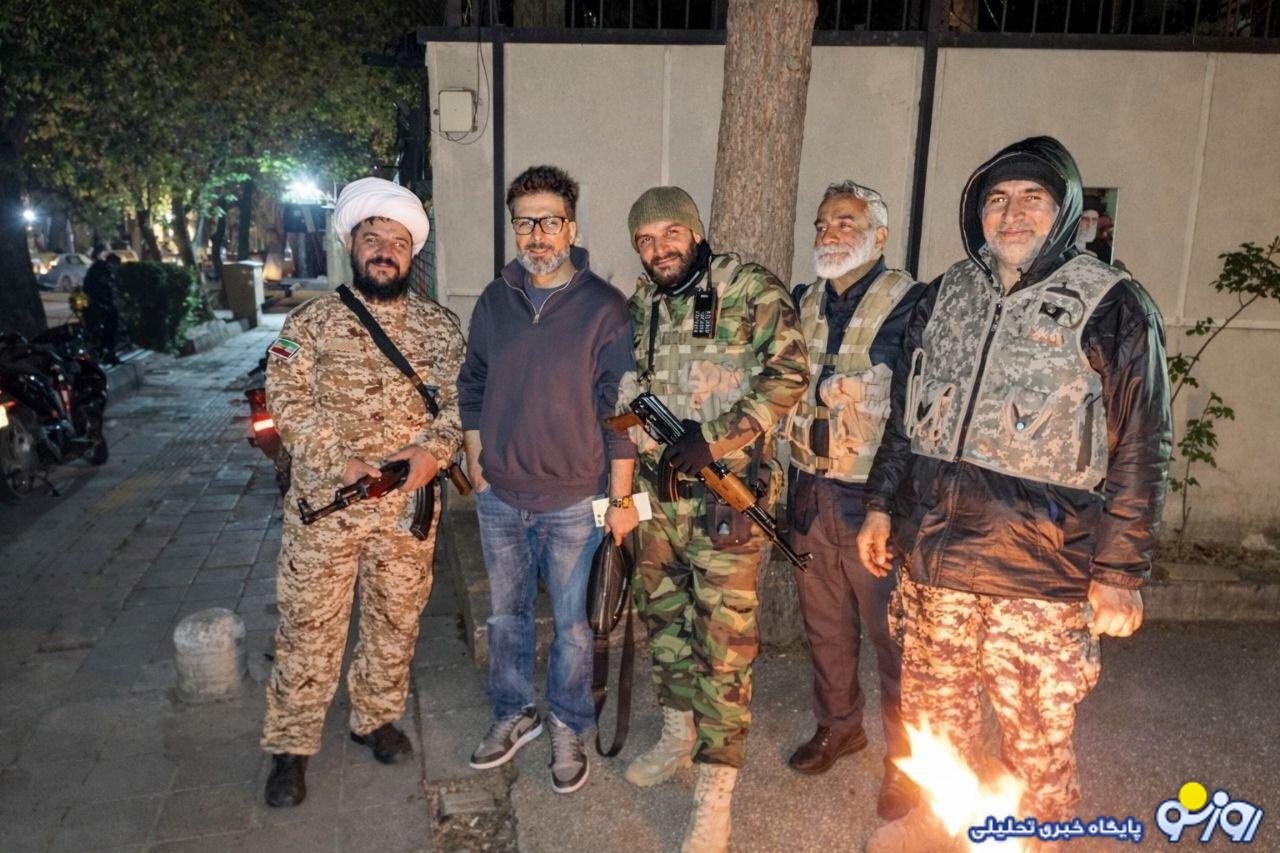 حضور مجید واشقانی در جمع بسیجیان در ایست بازرسی خیابان باهنر